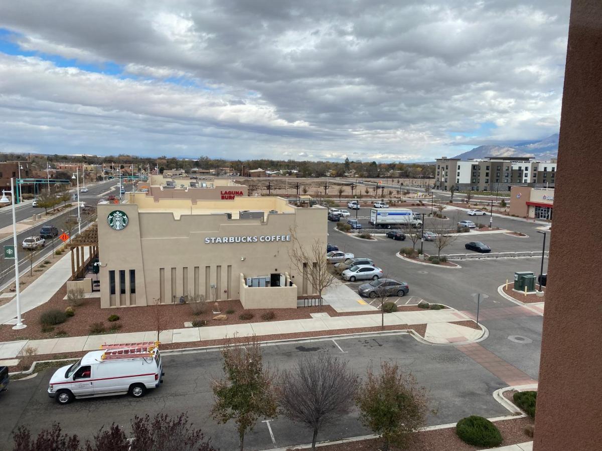 Holiday Inn Express & Suites Albuquerque Historic Old Town By Ihg Esterno foto