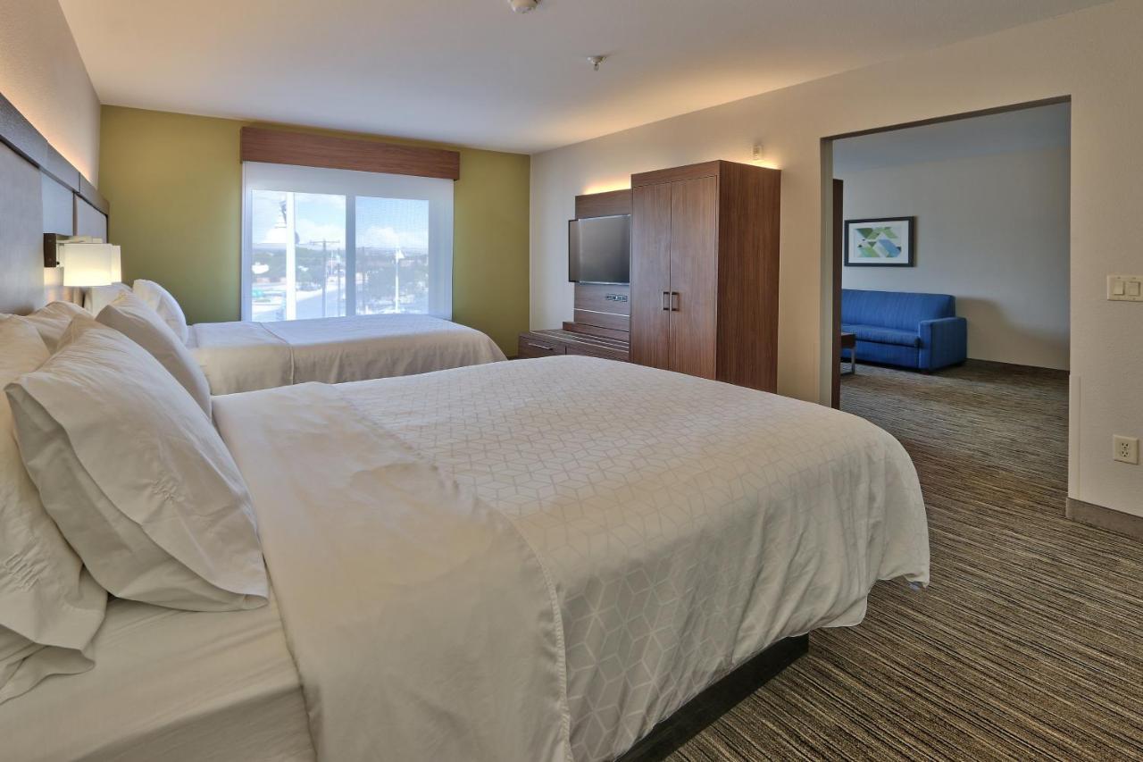 Holiday Inn Express & Suites Albuquerque Historic Old Town By Ihg Esterno foto