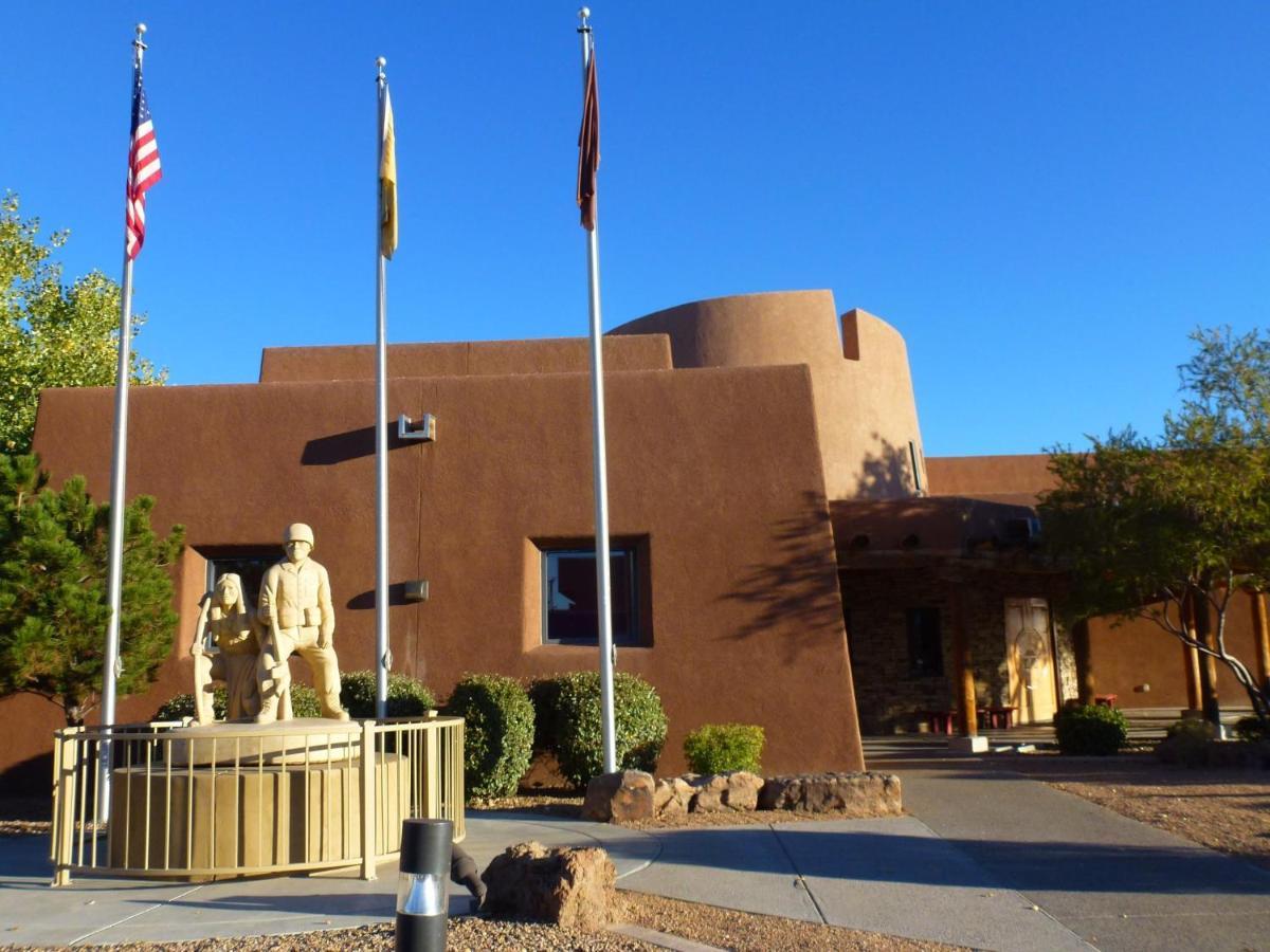 Holiday Inn Express & Suites Albuquerque Historic Old Town By Ihg Esterno foto